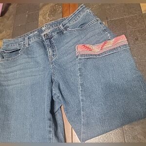 Style & Co Curvy Capri‎ Rolled Hem Tribal Embroidered Cuff Momcore Sz 12